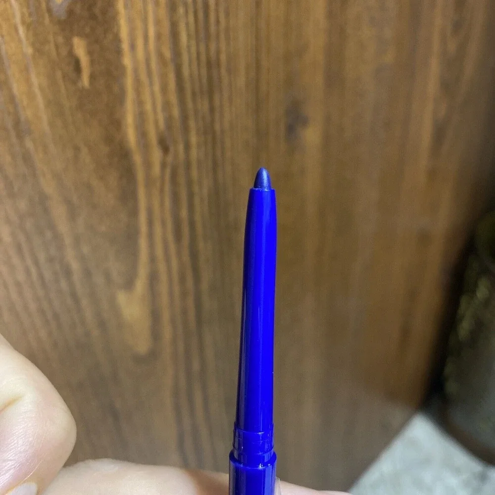 L.A. Colors Auto Eyeliner Blue .011oz New‎ (Read) eye liner pencil